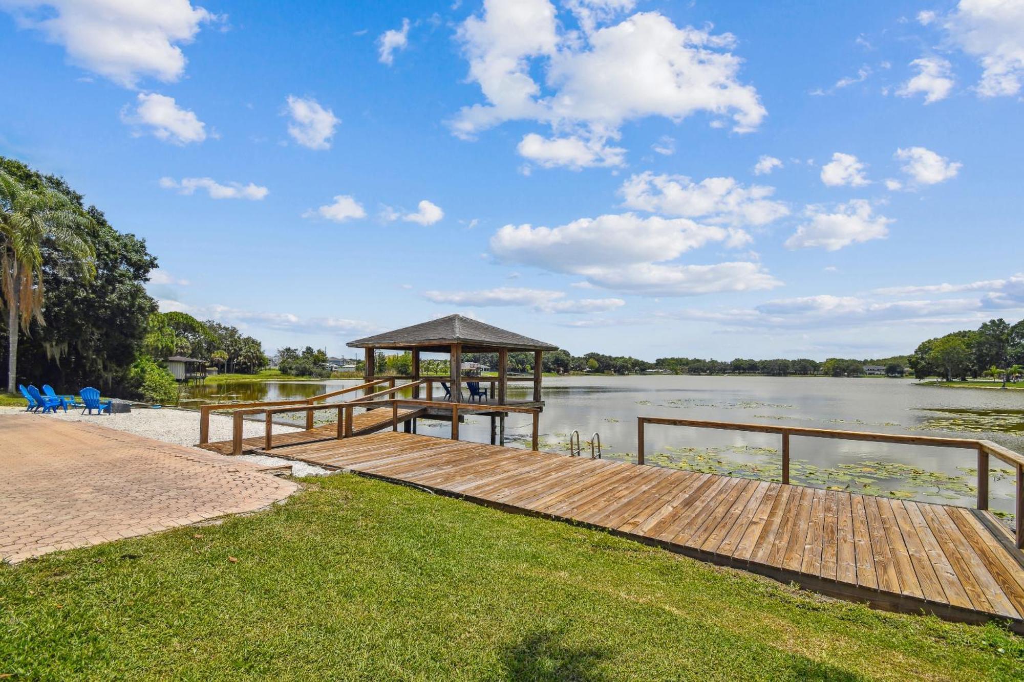 Lake House Westchase Area. Heated Pool Waterfront! Tampa Buitenkant foto
