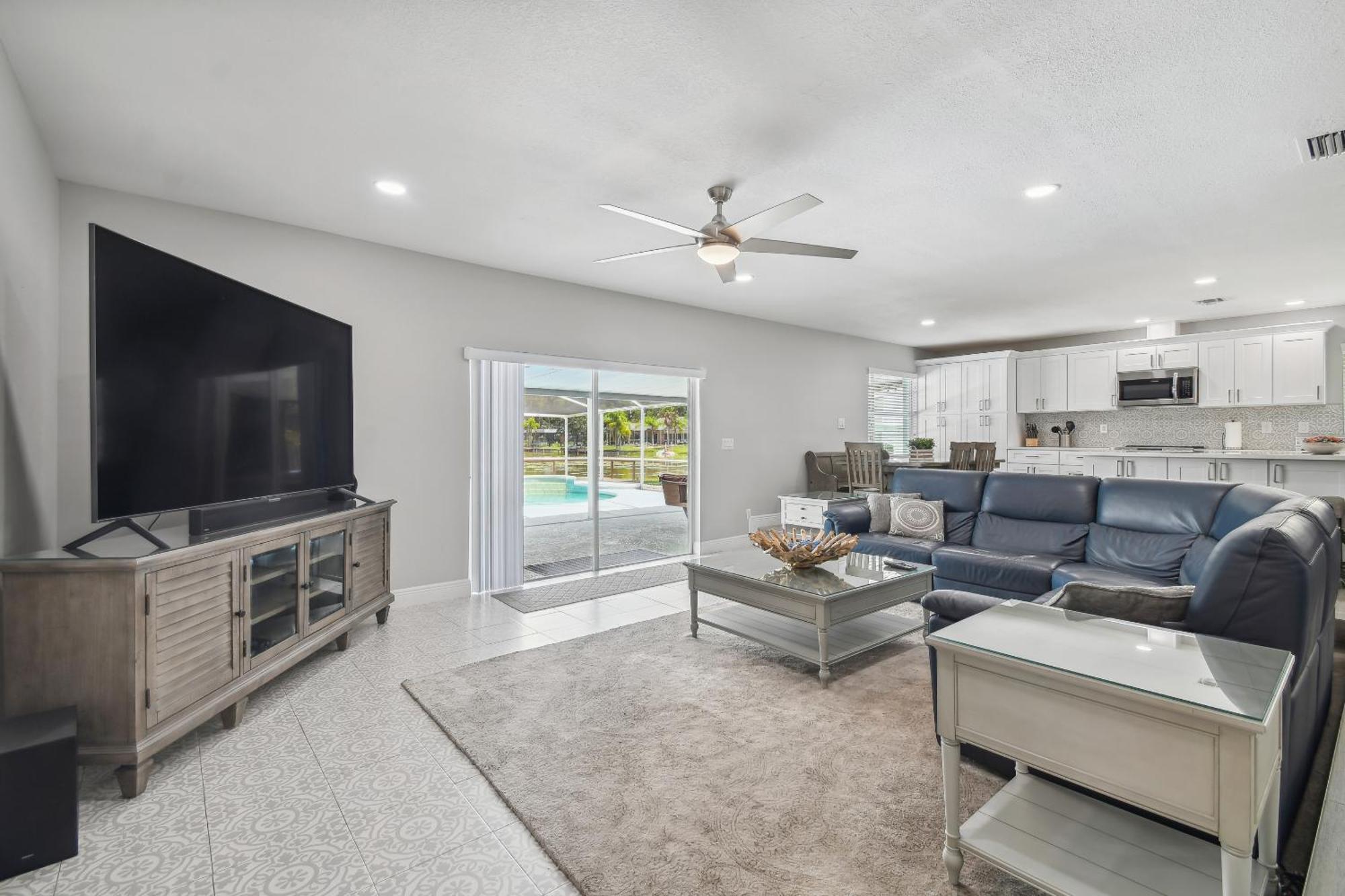 Lake House Westchase Area. Heated Pool Waterfront! Tampa Buitenkant foto