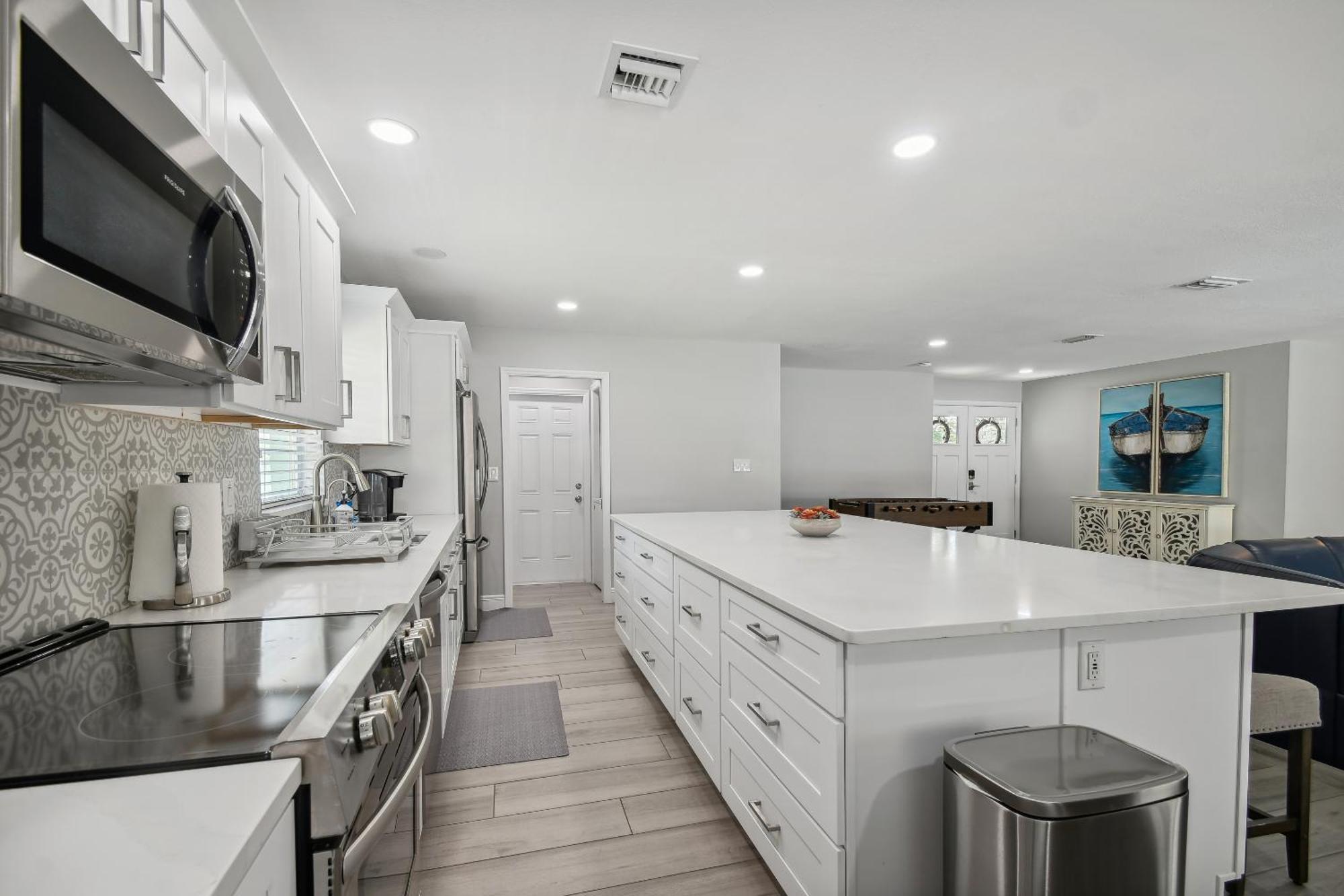 Lake House Westchase Area. Heated Pool Waterfront! Tampa Buitenkant foto