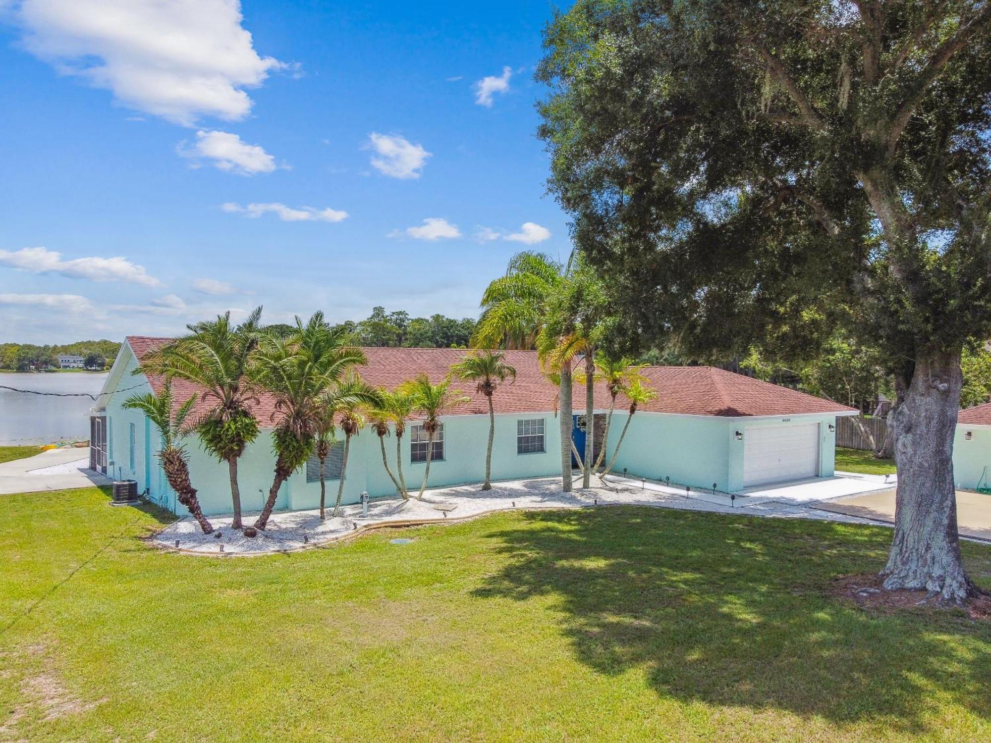 Lake House Westchase Area. Heated Pool Waterfront! Tampa Buitenkant foto